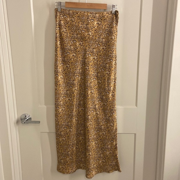 NWT Topshop Mustard/Black Leopard Print Flounce Maxi Skirt - Size 8 EUC - Picture 4 of 13
